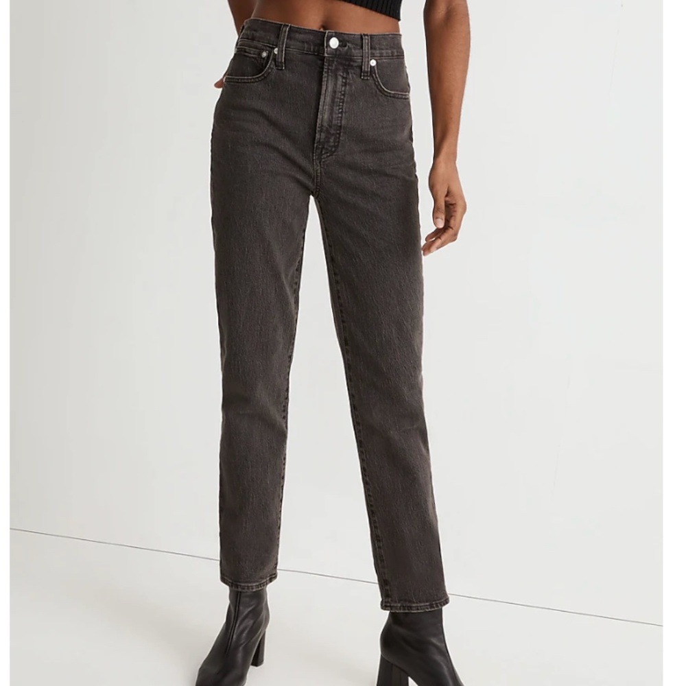 Madewell Straight Leg Jeans in Washed Black